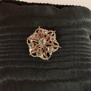 1960s ACCESSOCRAFT NYC Rhinestone Brooch